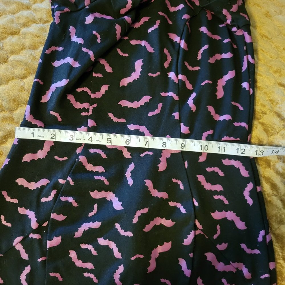 Unique Vintage Bat Silouette Dress - Picture 6 of 10